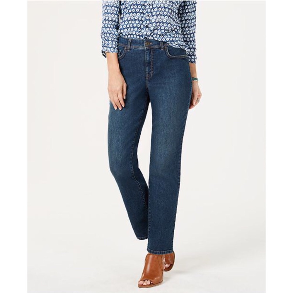 New York and Company straight leg mom Jeans